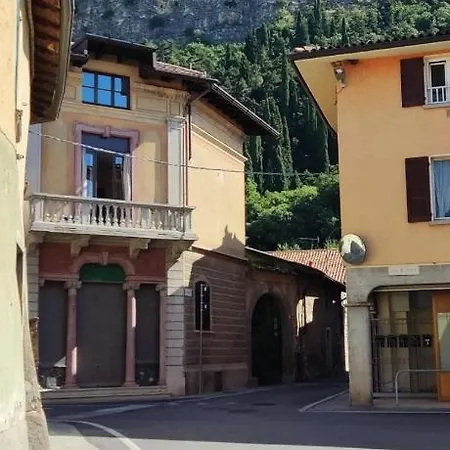 Apartment Corte Del Cedro Provaglio d'Iseo